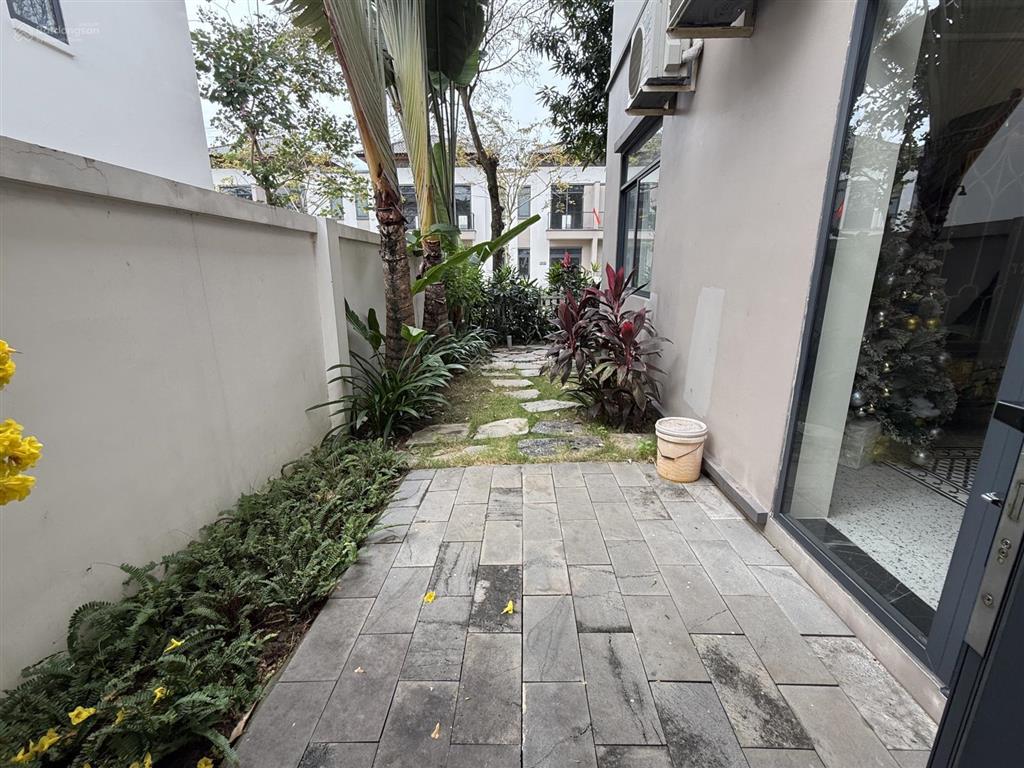 Bán nhanh nhà phố vườn 1 trệt 1 lầu ngay ql13 chỉ 2,1 tỷ/5x20m