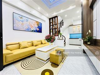 Bán nhà ở tại phương canh 5 tầng xây mới, nội thất đầy đủ, dân trí tốt, 50m ra phố, giá chỉ 5. x tỷ