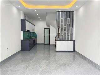 Chính chủ bán nhà xây mới tại kim chung, hoài đức 35m2x5t, ô tô đỗ cửa, 30m mặt phố, giá chỉ 4.4 tỷ