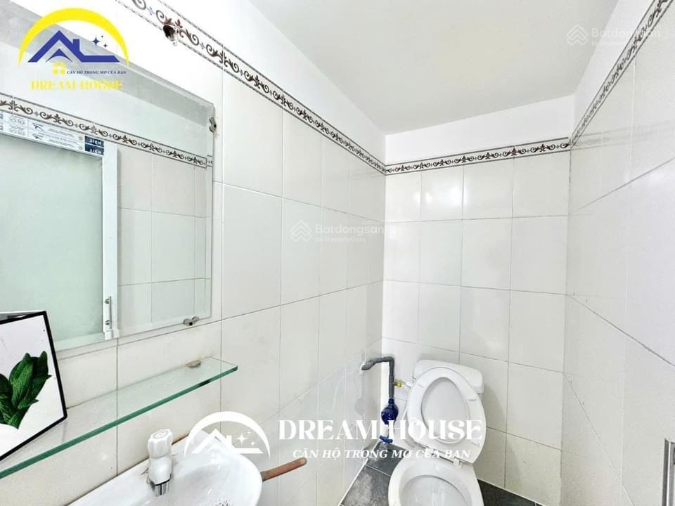 Phòng mới xây giá sinh viên, gần aeon tân phú  đại học huit, gác cao 2m  có cửa sổ thoáng