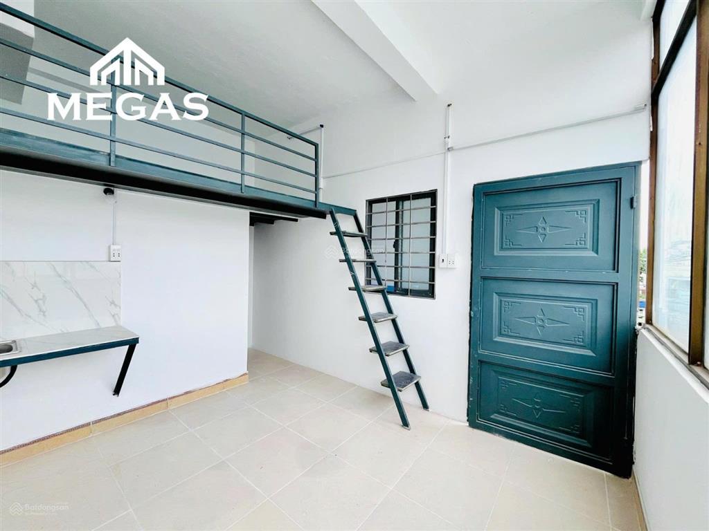 Khai trương giảm giá nửa tiền phòng cho khách thuê trong tháng