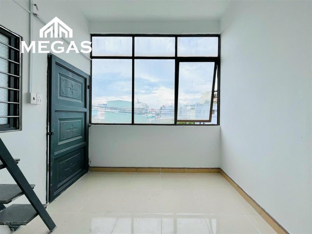 Khai trương giảm giá nửa tiền phòng cho khách thuê trong tháng