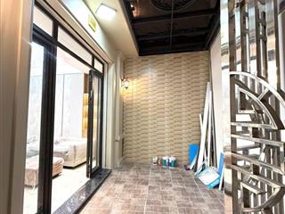 Nhà đẹp mặt ngõ trung tâm quận hồng bàng, full nội thất, sân cổng riêng