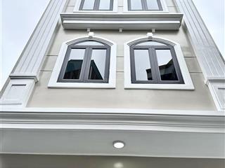 Nhà 4 tầng xây mới sân cổng riêng mặt ngõ phố phương lưu  nhà cách mặt đường chỉ đúng 10m