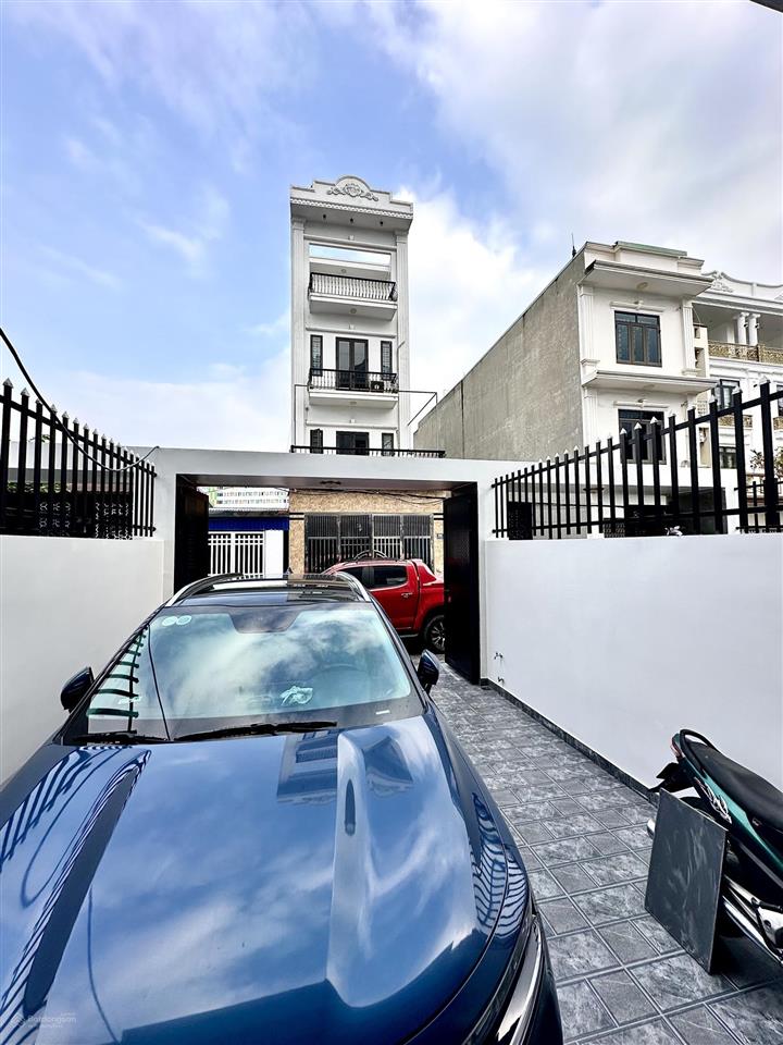 Nhà 4 tầng diện tích khủng 141m2 phố thiên lôi  có thang máy  ô tô đút trong nhà