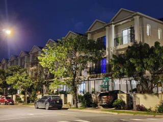 Kẹt tiền bán gấp biệt thự nine south nhà bè full nt 15 tỷ