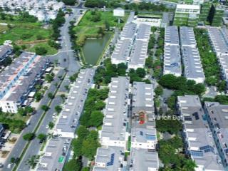 Cho thuê nhanh nhà phố nine south, nhà full nt cao cấp, xem nhà 24/24  0909 389 ***
