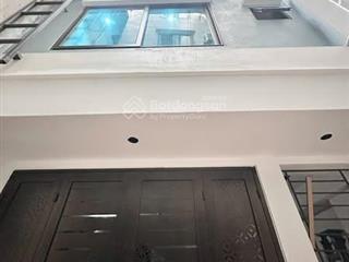 Bán nhà trần thái tông cầu giấy dt 60m x 7t x mt 4,5m giá 18,2 tỷ có thương lượng
