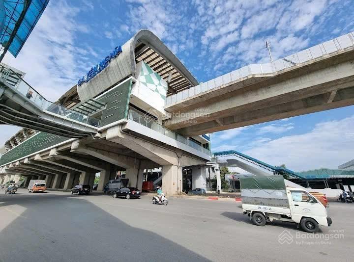 Siêu rẻ siêu hiếm đất dịch vụ yên nghĩa gần tàu điện trên cao 50m2, mt 4.25m, chỉ 10 tỷ