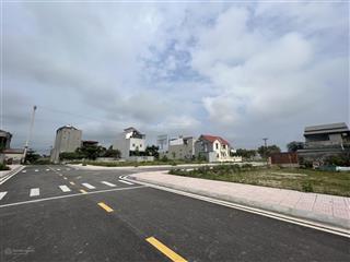Chuyển nhượng lô đất nền  đấu đít với ql 1a  cạnh siêu dự án 100ha  quảng xương