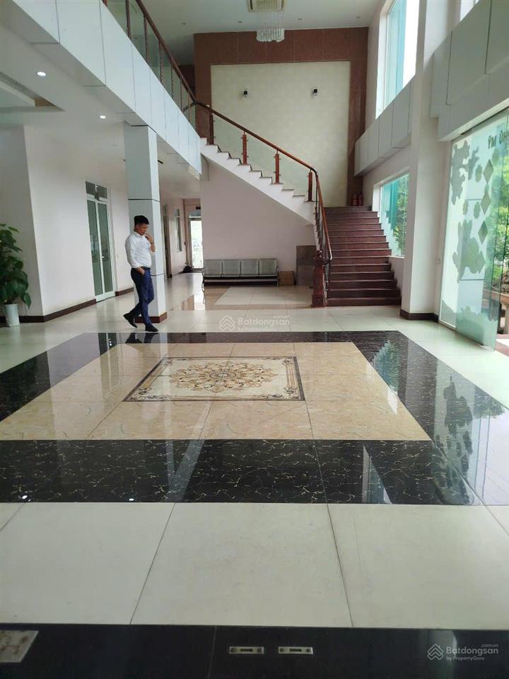 Bán nhà xưởng việt trì phú thọ rộng 11,500m2 có văn phòng rộng 1000m2 xây 2 tầng làm kho sản xuất