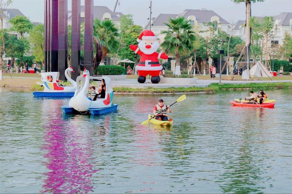 Liền kề góc view công viên, xây 4 tầng + 1 hầm  kí trực tiếp cđt.0363 985 ***