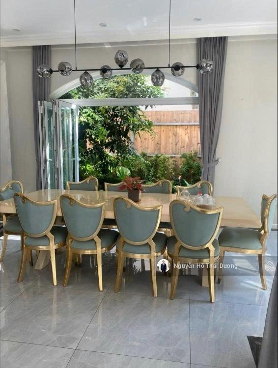 Biệt thự 726m2 lớn nhất nhì trần não, quận 2. 19x40m, 3 tầng, 600m2 sàn, khu vip sát trần não