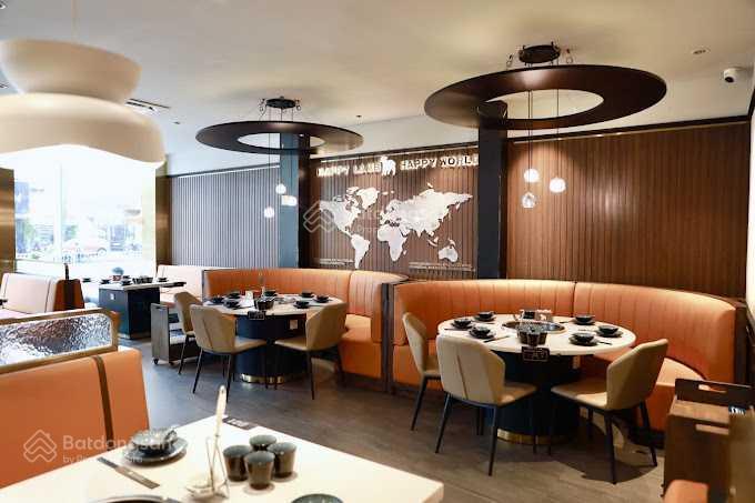 Cho thuê nhà mặt tiền trần hưng đạo, quận 1. dt 20x40m, 1 trệt 2 lầu, dtsd 2.300m2