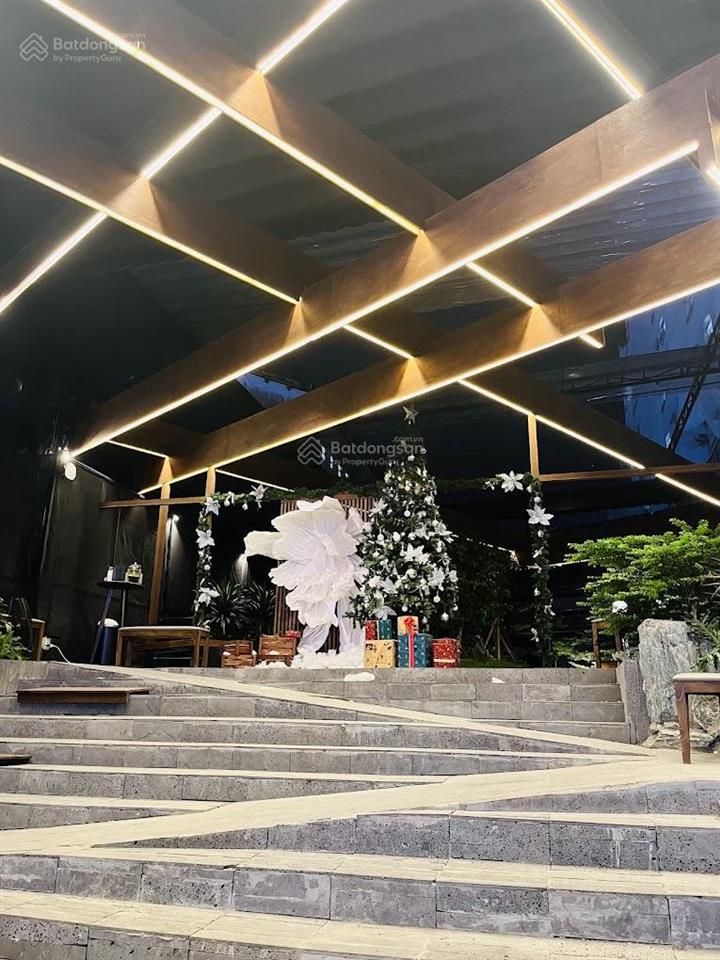 Cho thuê nhà mặt tiền nguyễn trãi, quận 1, dt 15x30m. 1 trệt 3 lầu, dtsd 1.172m2