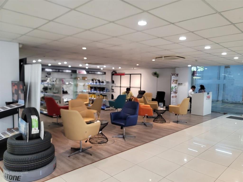 Cho thuê nhà mặt tiền cộng hòa, phường 12, quận tân bình. dt 2.200m2