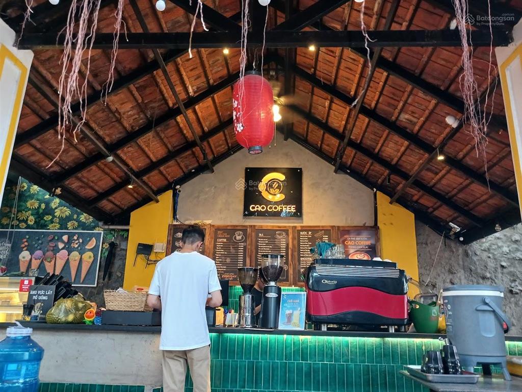 Cho thuê nhà mặt tiền đường cộng hòa, phường 12, quận tân bình. dt 8x20m, 1 trệt