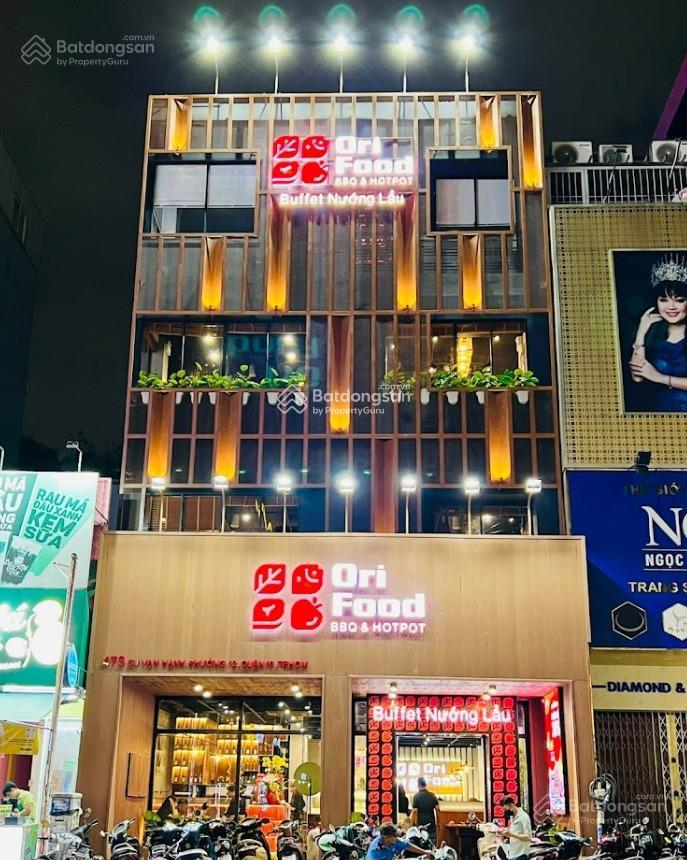 Cho thuê nhà nguyên căn đường sư vạn hạnh, quận 10, dt 10m x 15m. trệt, 2 lầu, sân thượng