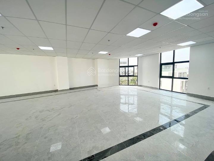 Cho thuê nhà mặt tiền nguyễn thông, quận 3. dt 15x35m, hầm 1 trệt 5 lầu, dtsd 2.200m2