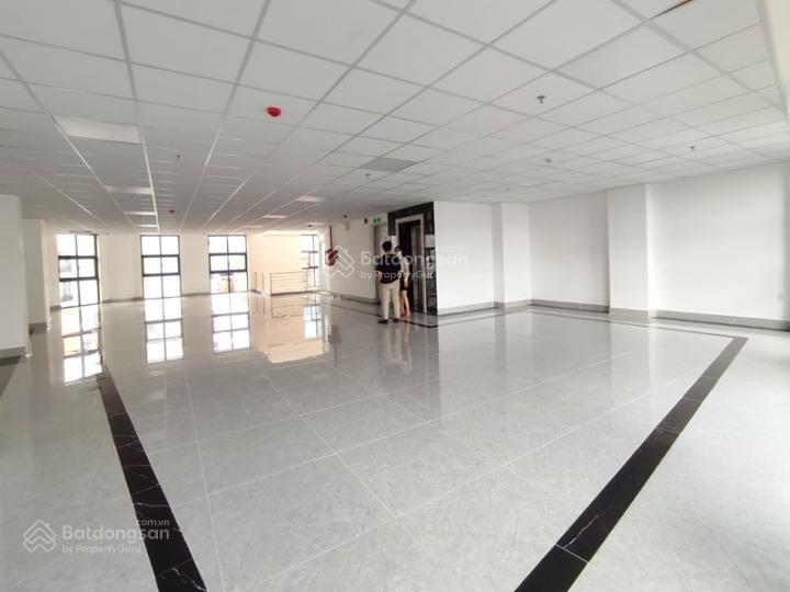 Cho thuê nhà mặt tiền nguyễn thông, quận 3. dt 15x35m, hầm 1 trệt 5 lầu, dtsd 2.200m2
