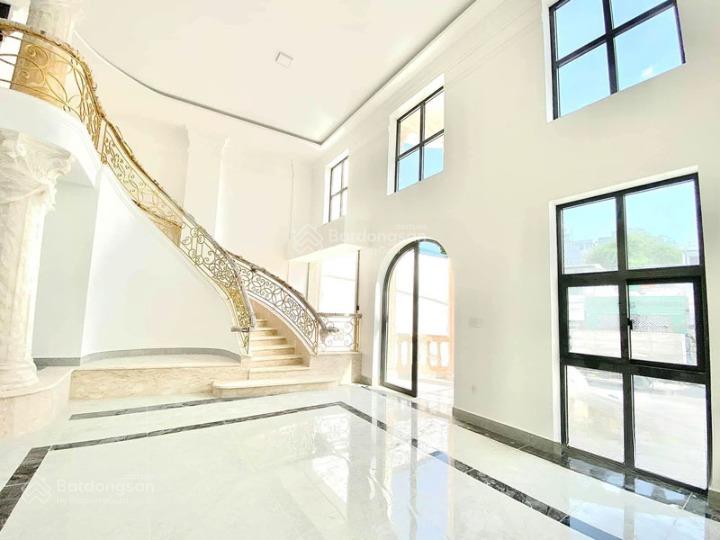Cho thuê nhà mặt tiền nguyễn thông, quận 3. dt 15x35m, hầm 1 trệt 5 lầu, dtsd 2.200m2