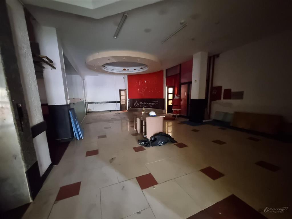 Cho thuê nhà mặt tiền nguyễn gia trí, quận bình thạnh. dt 25x25m, 1 trệt. dtsd 625m²