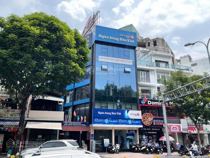 Cho thuê tòa nhà góc 2mt đường phạm hồng thái, quận 1. dt 15x30m. trệt 5 lầu