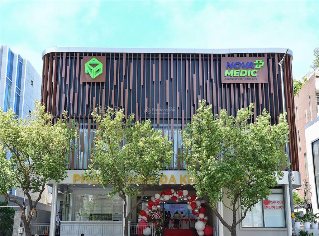 Cho thuê toà nhà góc 2mt số 188 nguyễn văn trỗi, quận phú nhuận, dt 23m x 30m. 1 hầm, 1t, 3l