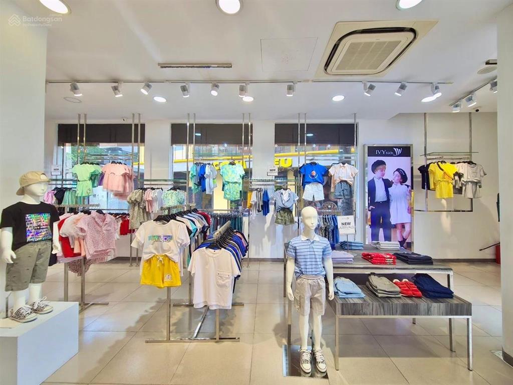 Cho thuê mặt tiền đường quang trung, gò vấp, dt 10x30m