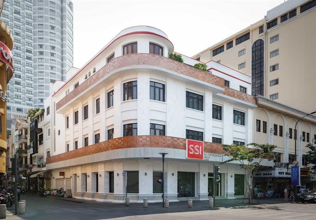 Tòa nhà siêu hiếm góc 2mt 72 nguyễn huệ, quận 1. dt 18x27m. dtsd 1.900m2