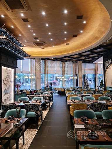 Cho thuê góc 2mt 74 nguyễn văn trỗi, p8, phú nhuận. dt 30x35m. trệt lửng. dtsd 1.500m2