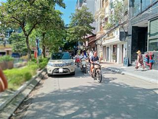 Bán đất tặng nhà đội cấn  ngọc hà gần văn phòng chính phủ 100m, ô tô tránh, mặt hồ, an sinh đỉnh