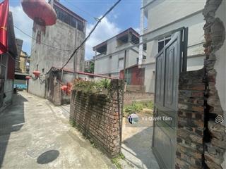 Chính chủ bán đất phúc lợi 48m  mt 4.5m gần đường vỉa hè 3 ô tô tránh , giá 4 tỷ 9