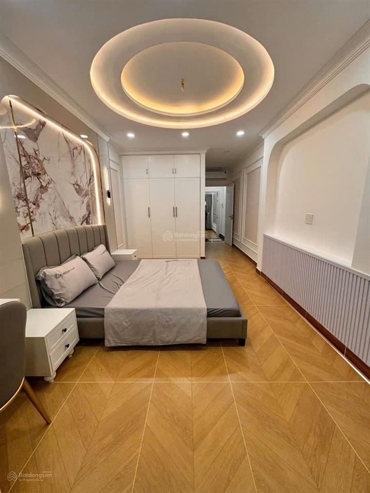 8.99 tỷ lên sóng nhà mới hẻm xe hơi ngay phố ẩm thực phan xích longdtcn 47m2 5 tầng  4pn 6wc