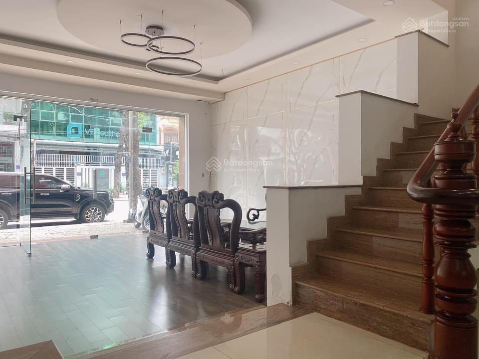 Nhà phú mỹ hưng, 5 tầng, 5x20m vip. 15 tỷ
