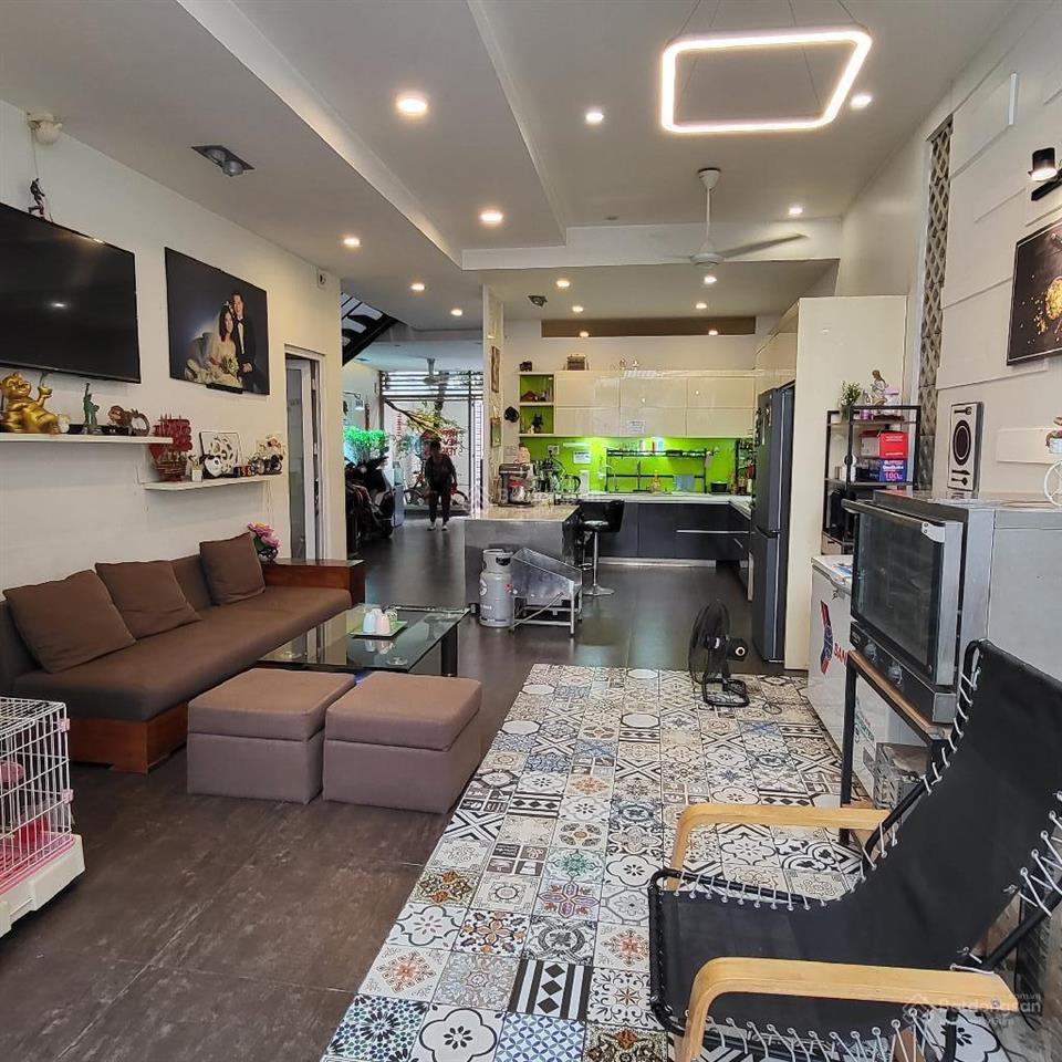 Bán biệt thự nghỉ dưỡng cao cấp kiều đàm, 25 tỷ, 210m2, 5pn, 6wc, 4 tầng, quận 7, hcm