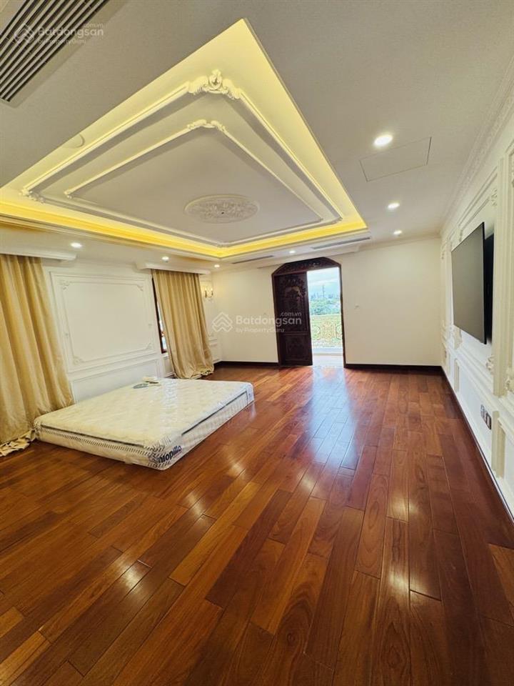 Nhà 4 tầng 4pn, 96m2, giá 18 tỷ tại dương bá trạc, q8, hcm, thang máy, gara ô tô