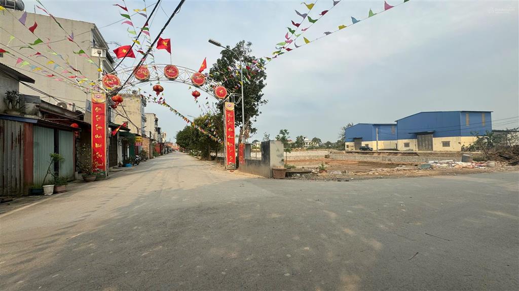 Đón sóng viện sản tw quốc oai hoạt động e bán lô 60m2 đất đấu giá khu c đồng bụt  0961 139 ***