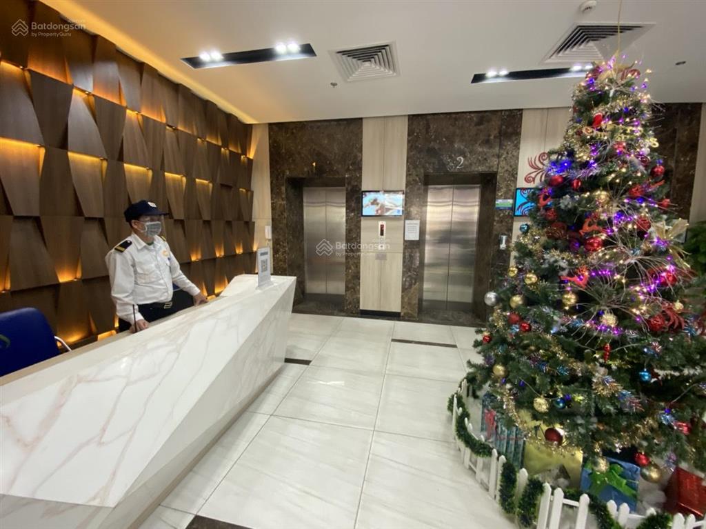Bql cần cho thuê văn phòng tại tòa new skyline văn quán, hà đông dt 298m2