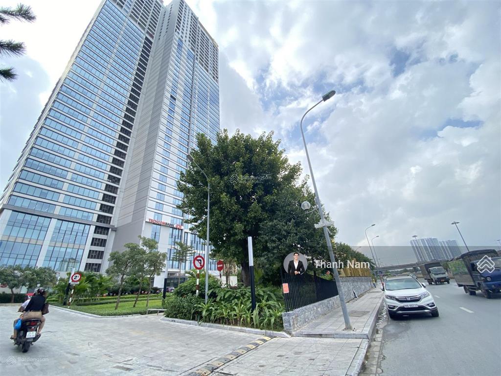 Cho thuê văn phòng tòa d'capitale trần duy hưng, cầu giấy dt 500m2 cắt linh hoạt, giá 260.000đ/m2