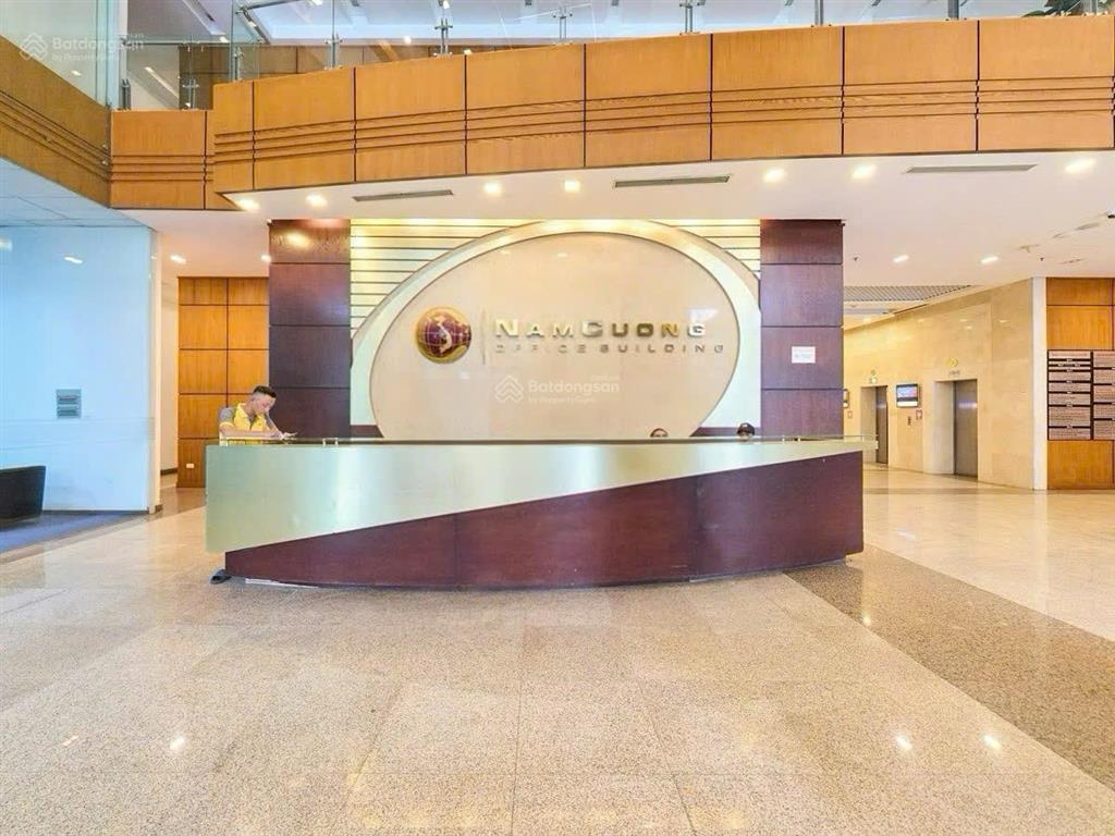 Cđt cho thuê văn phòng tòa nam cường building tố hữu, hà đông dt 860m2 cắt linh hoạt giá 200.000đ