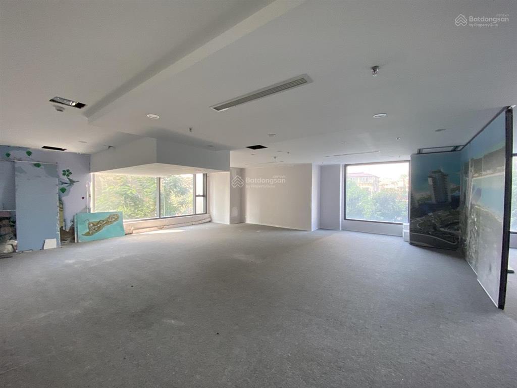 Chính chủ cho thuê văn phòng tòa petrowaco 97  99 láng hạ, đống đa dt 96m 1000m2 giá 250.300đ/m2