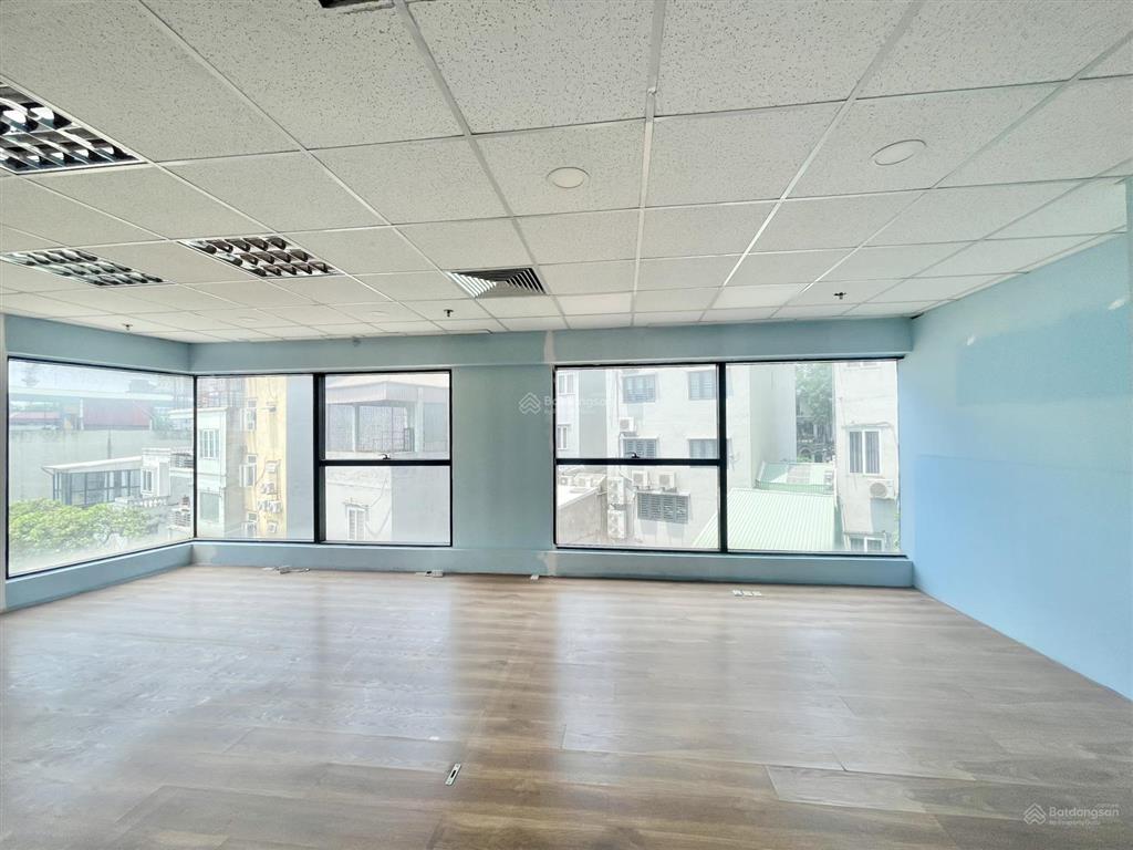 Chính chủ cho thuê văn phòng tòa ngọc khánh plaza phạm huy thông ba đình dt 550m2 cắt linh hoạt