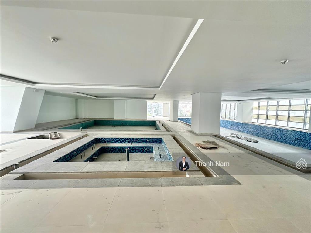 Cho thuê văn phòng, tttm, gym, bể bơi tòa the ninety complex 90 đường láng dt 425m2 giá 255.800đ/m2