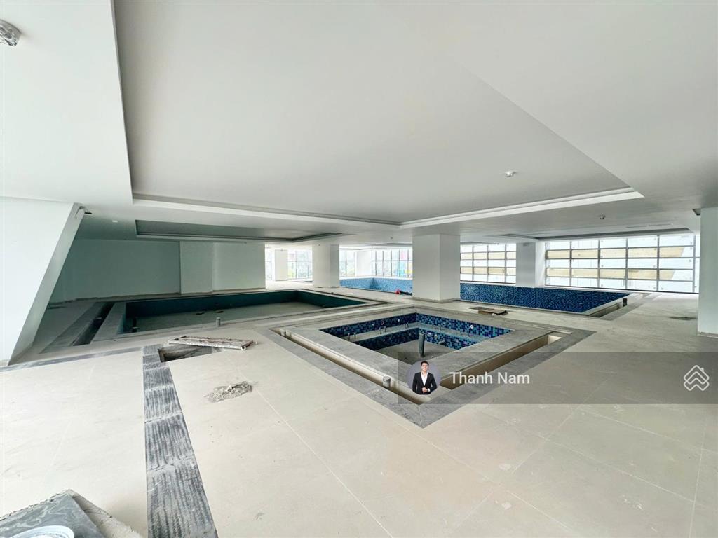 Cho thuê văn phòng, tttm, gym, bể bơi tòa the ninety complex 90 đường láng dt 425m2 giá 255.800đ/m2
