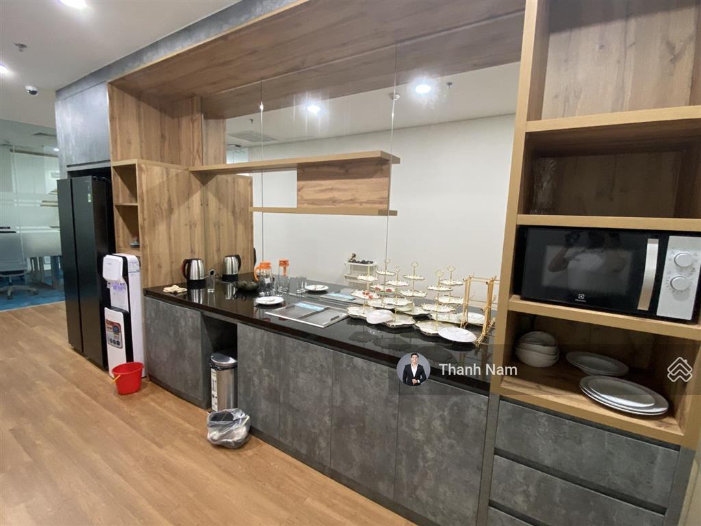 Chính chủ cho thuê văn phòng tòa vinhomes west point phạm hùng giá 258.000 đ/m2 dt cắt linh hoạt