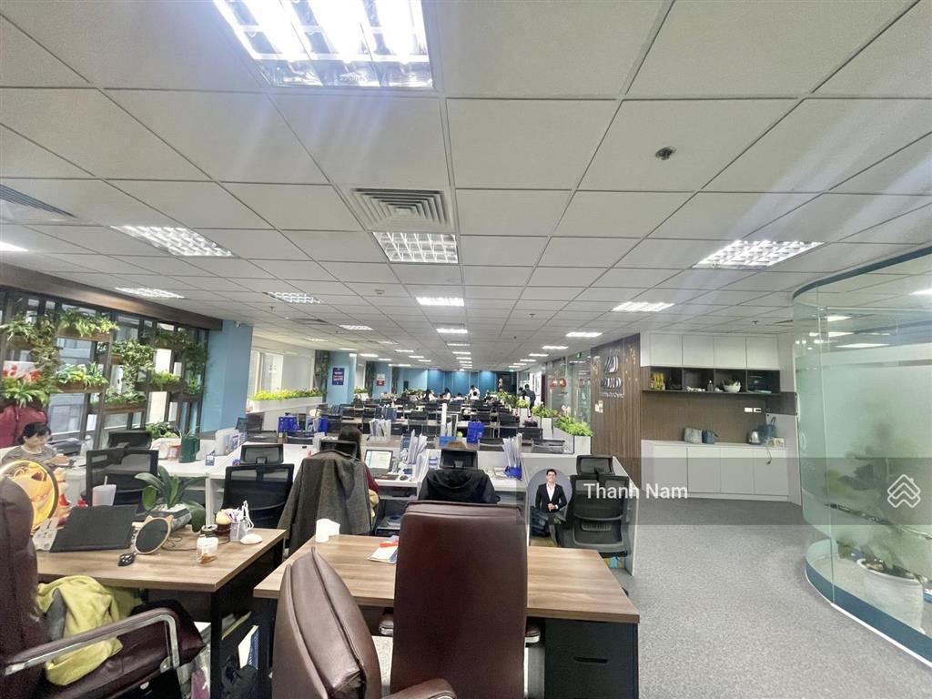 Cđt cho thuê văn phòng tòa ic building 82 duy tân, dịch vọng hậu, cầu giấy, hà nội. dt 600m2