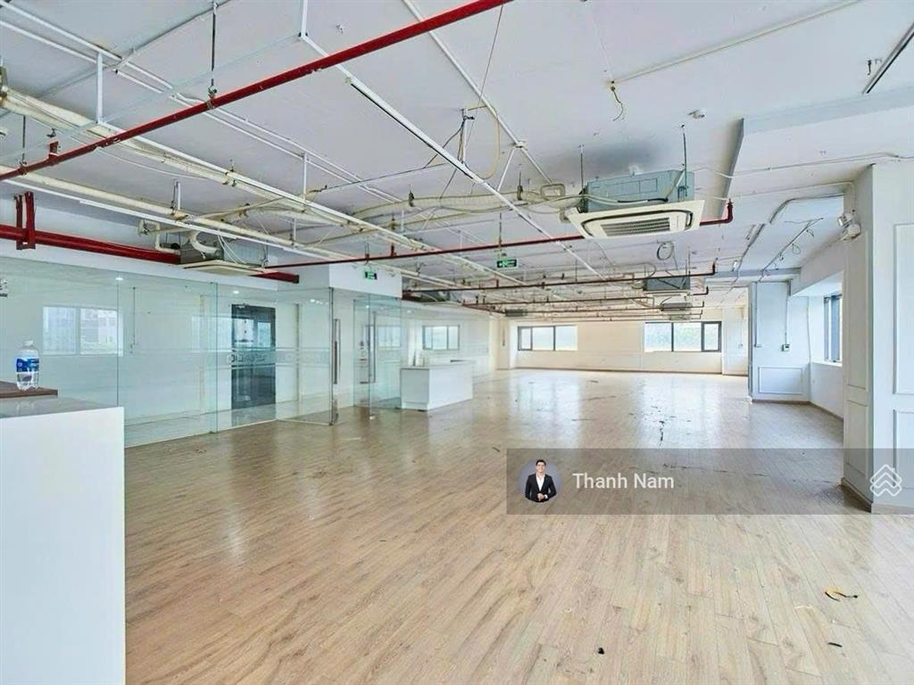 Chính chủ cho thuê văn phòng tòa flc complex 36 phạm hùng, nam từ liêm dt 685m2 cắt linh hoạt