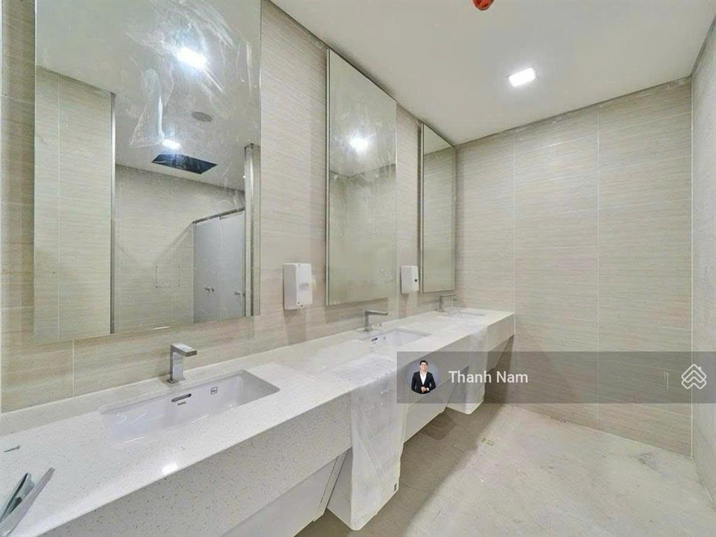Cho thuê văn phòng hạng a tòa pearl tower số 1 châu văn liêm  nam từ liêm dt 888m2 cắt linh hoạt