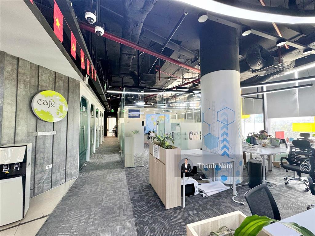 Cho thuê văn phòng tòa dolphin plaza 6 nguyễn hoàng, mỹ đình dt 915m2 cắt linh hoạt  có nội thất